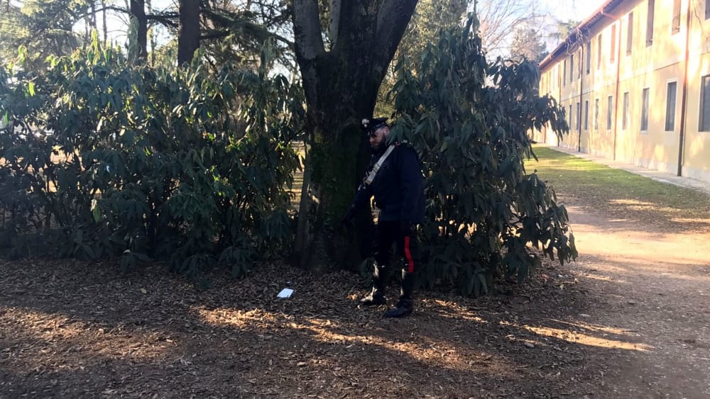 Cocaína e haxixe no Parque San Giacomo, jovem de 20 anos preso